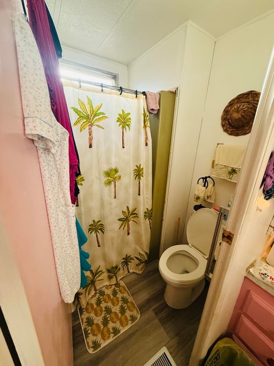 For Sale: $60,000 (2 beds, 2 baths, 1170 Square Feet)