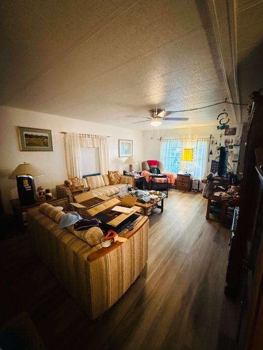 For Sale: $60,000 (2 beds, 2 baths, 1170 Square Feet)