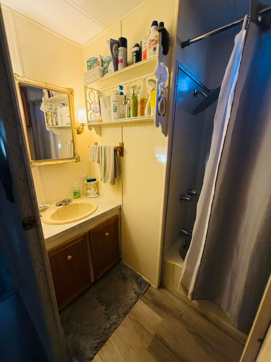 For Sale: $60,000 (2 beds, 2 baths, 1170 Square Feet)