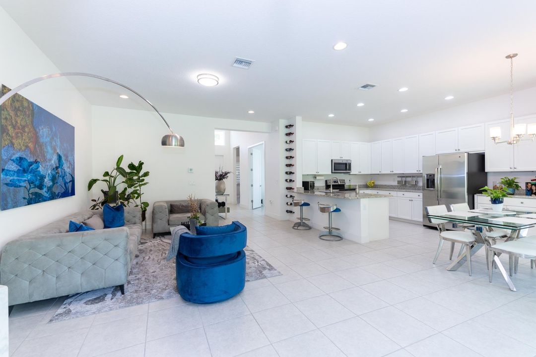 For Rent: $5,750 (3 beds, 2 baths, 1842 Square Feet)