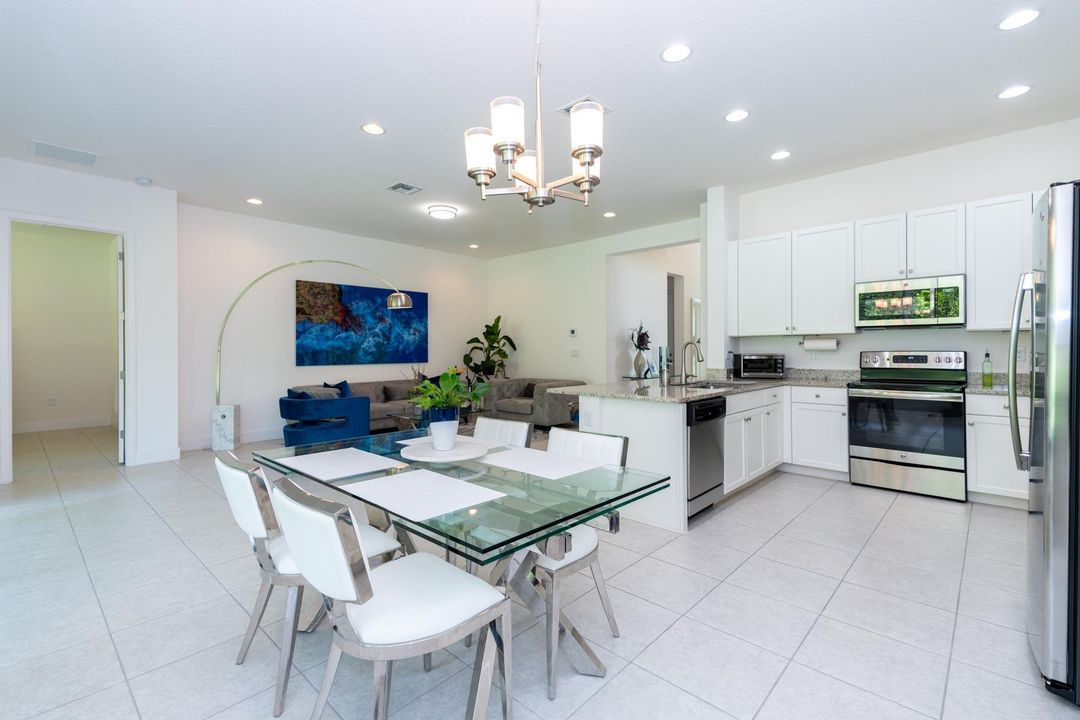 For Rent: $5,750 (3 beds, 2 baths, 1842 Square Feet)