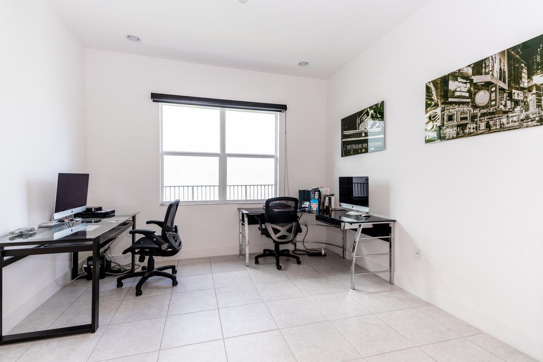 For Rent: $5,750 (3 beds, 2 baths, 1842 Square Feet)