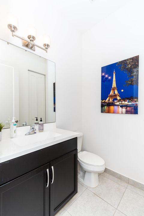 For Rent: $5,750 (3 beds, 2 baths, 1842 Square Feet)