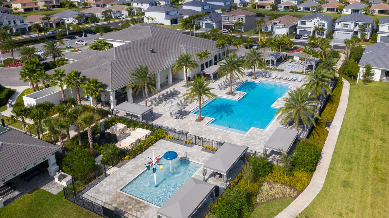 For Rent: $5,750 (3 beds, 2 baths, 1842 Square Feet)