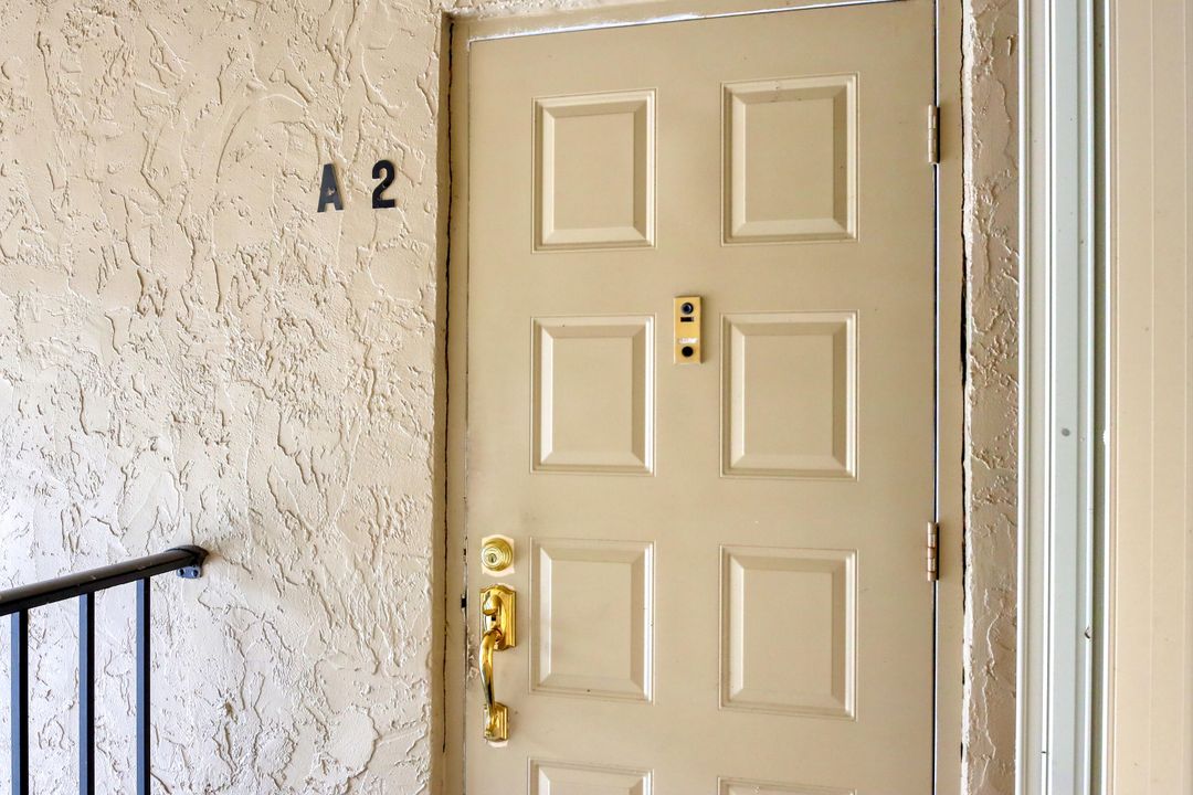 For Sale: $254,900 (3 beds, 2 baths, 1254 Square Feet)