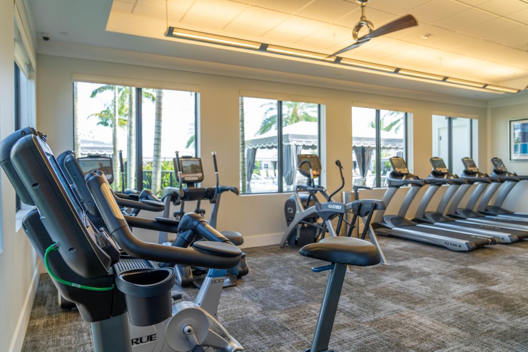 For Rent: $5,750 (3 beds, 2 baths, 1842 Square Feet)