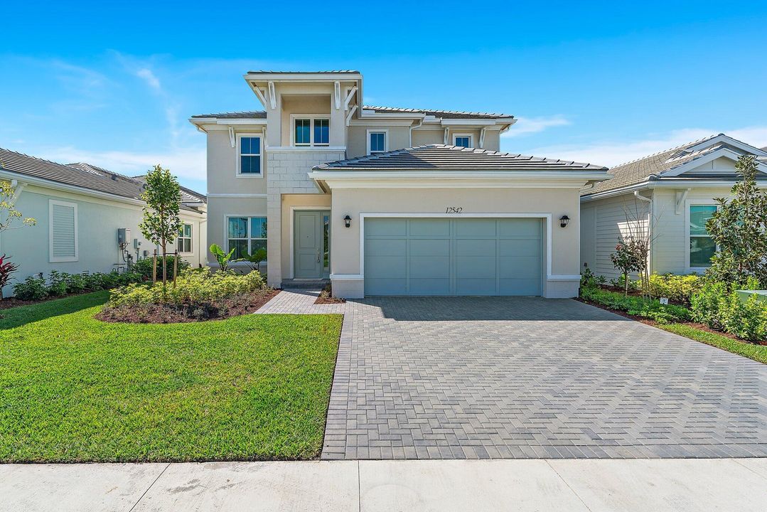 Active With Contract: $4,800 (5 beds, 3 baths, 3151 Square Feet)