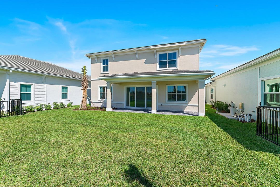 Active With Contract: $4,800 (5 beds, 3 baths, 3151 Square Feet)