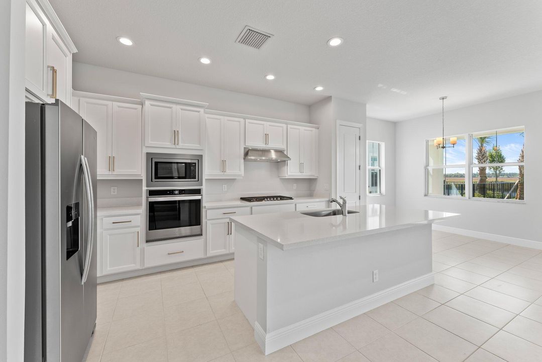 Active With Contract: $4,800 (5 beds, 3 baths, 3151 Square Feet)