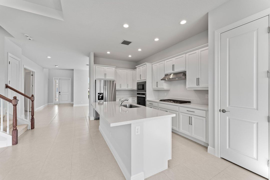 Active With Contract: $4,800 (5 beds, 3 baths, 3151 Square Feet)