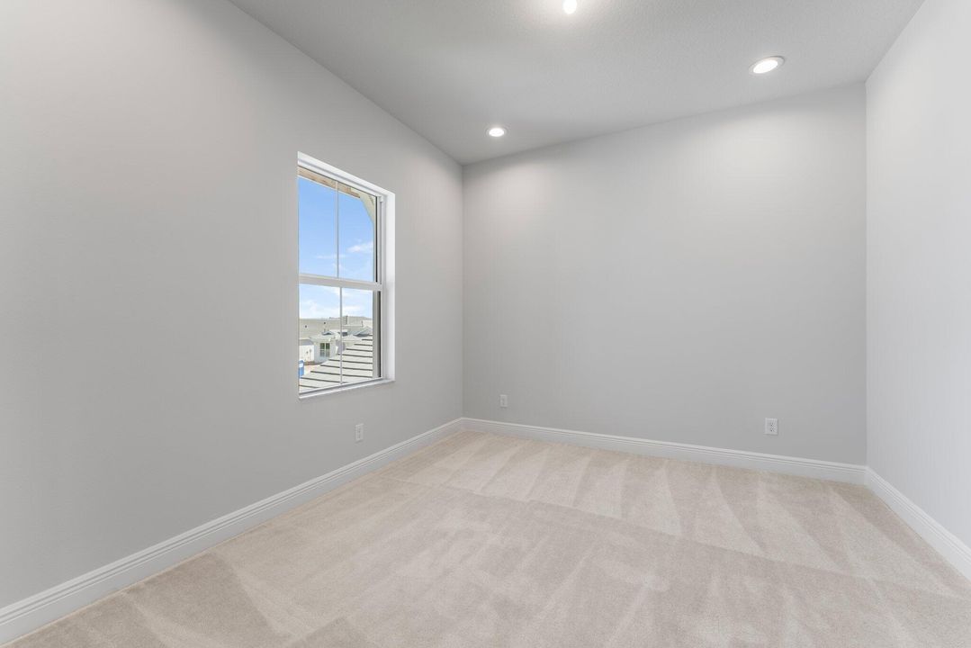 Active With Contract: $4,800 (5 beds, 3 baths, 3151 Square Feet)