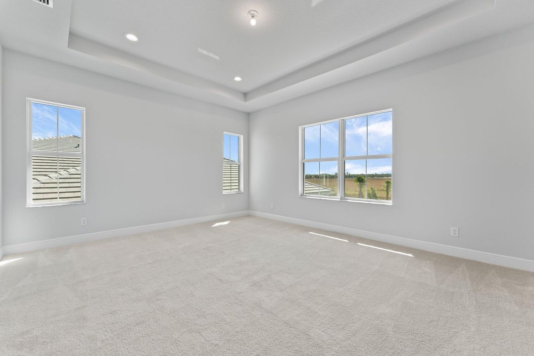 Active With Contract: $4,800 (5 beds, 3 baths, 3151 Square Feet)