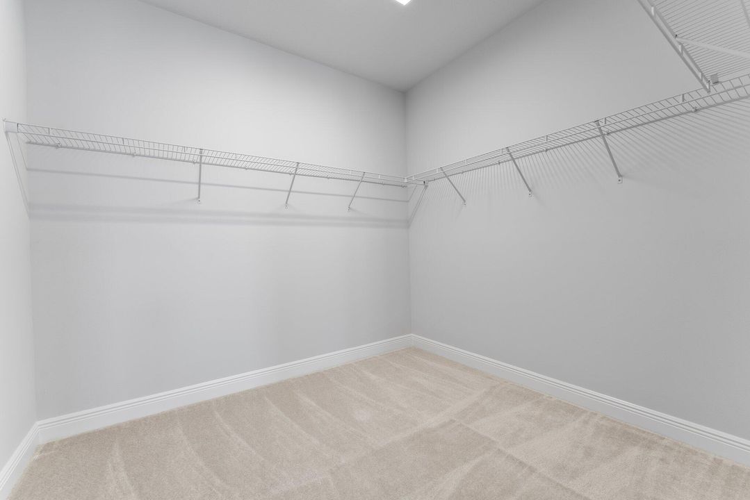 Active With Contract: $4,800 (5 beds, 3 baths, 3151 Square Feet)