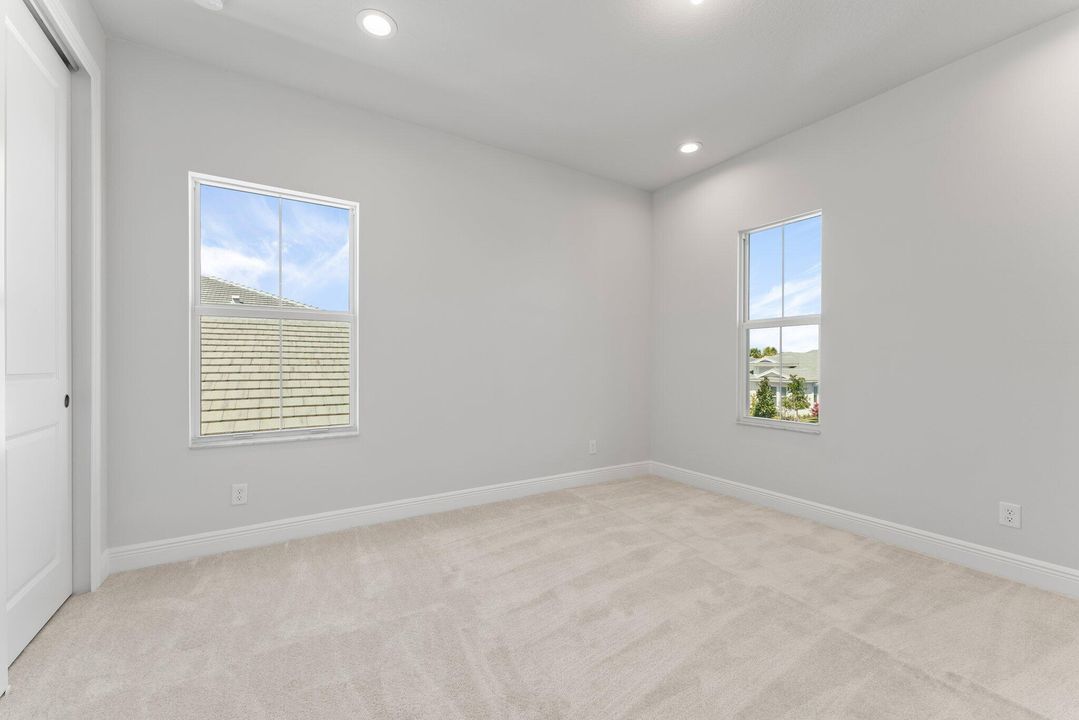 Active With Contract: $4,800 (5 beds, 3 baths, 3151 Square Feet)