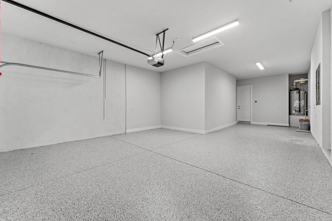 Active With Contract: $4,800 (5 beds, 3 baths, 3151 Square Feet)