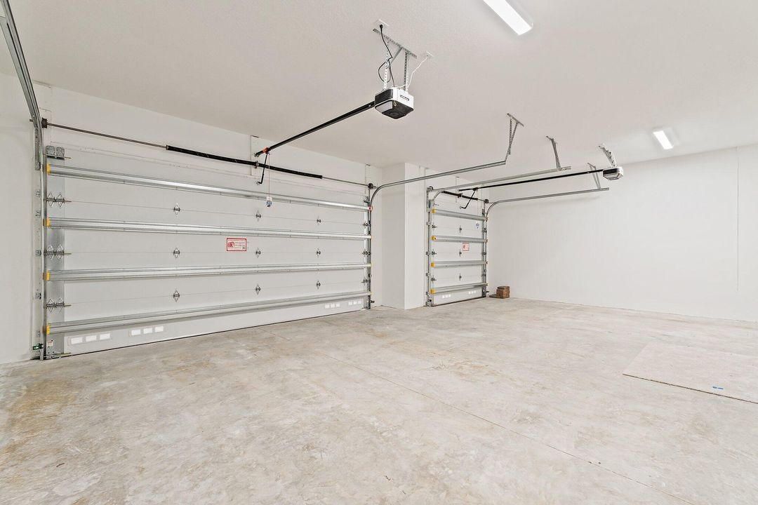 出租: $5,900 (5 贝兹, 5 浴室, 3656 平方英尺)