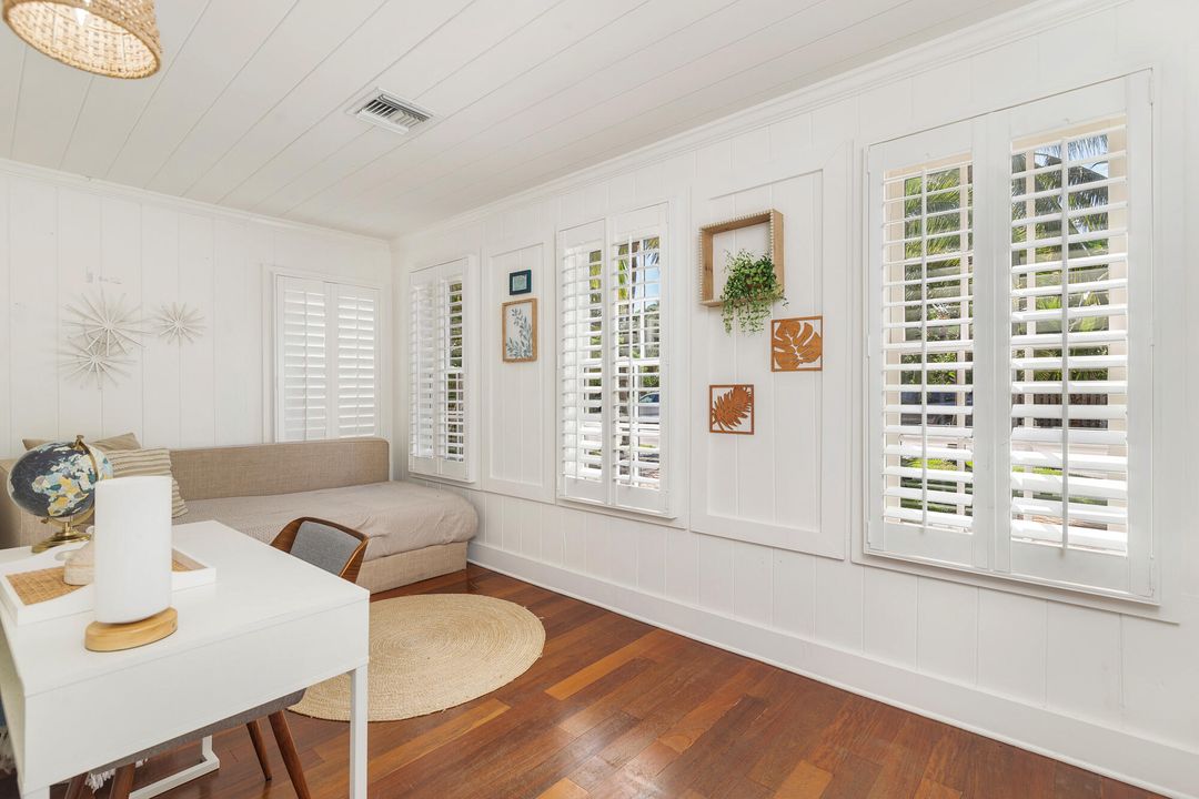 For Sale: $1,495,000 (3 beds, 2 baths, 1681 Square Feet)