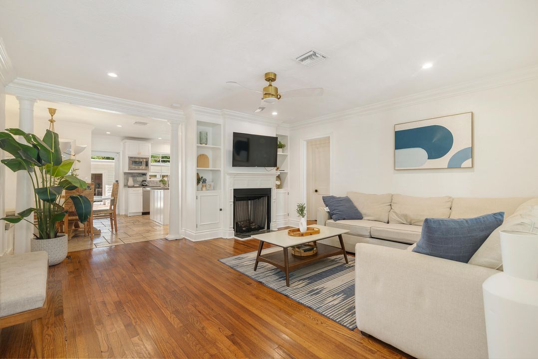 For Sale: $1,495,000 (3 beds, 2 baths, 1681 Square Feet)