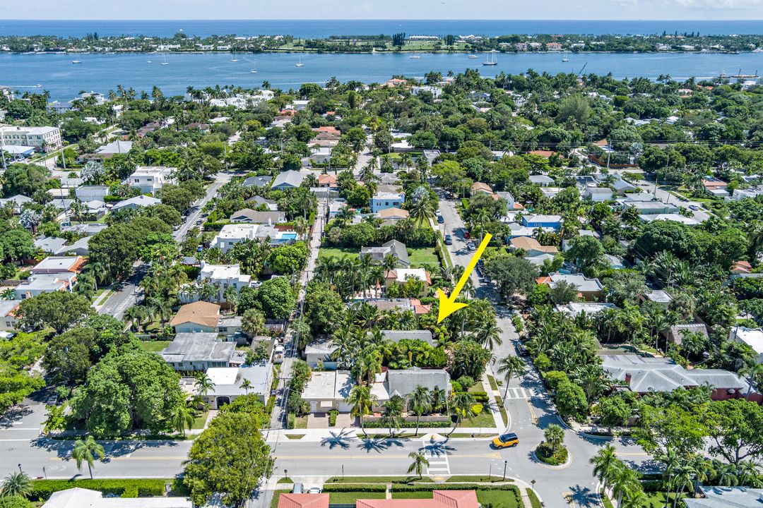 For Sale: $1,495,000 (3 beds, 2 baths, 1681 Square Feet)