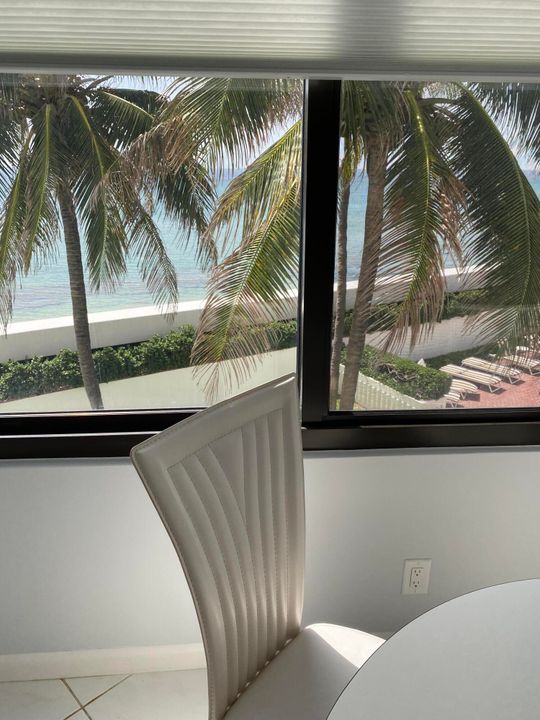 出租: $6,500 (3 贝兹, 3 浴室, 1920 平方英尺)