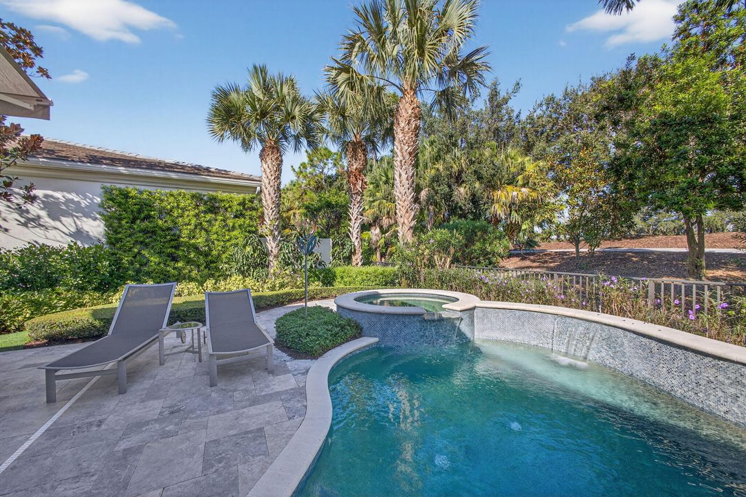 合同活跃: $3,699,000 (4 贝兹, 4 浴室, 4228 平方英尺)