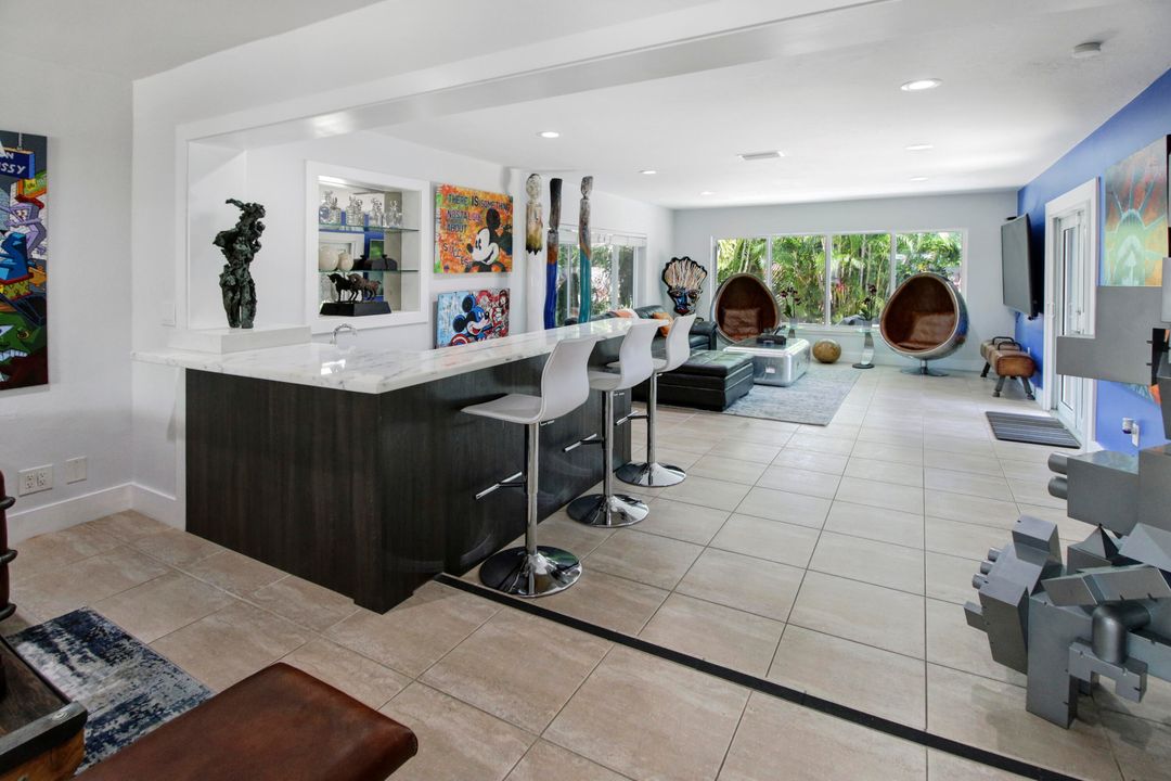 For Sale: $929,900 (4 beds, 3 baths, 1941 Square Feet)