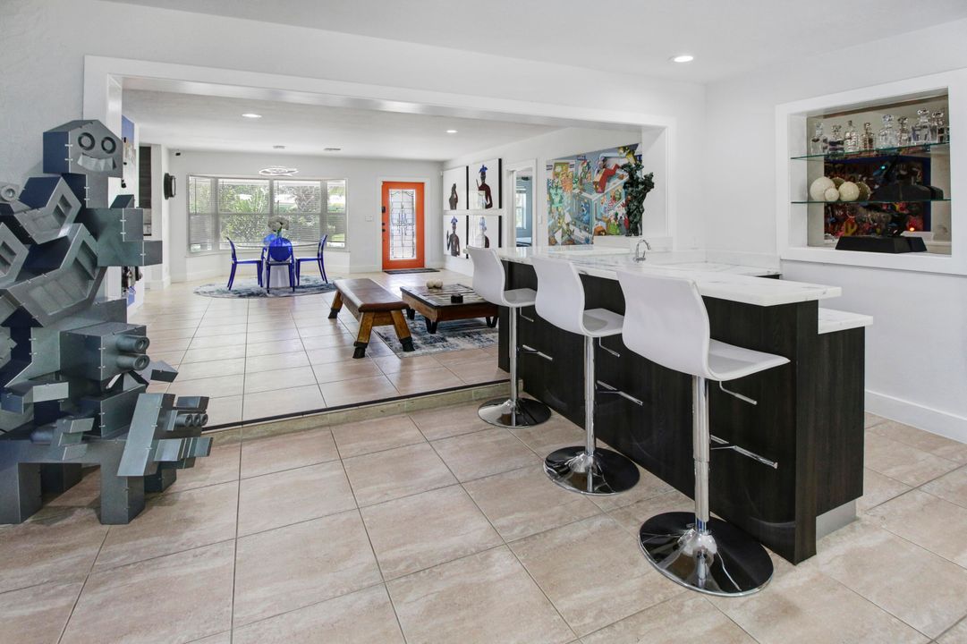 For Sale: $929,900 (4 beds, 3 baths, 1941 Square Feet)