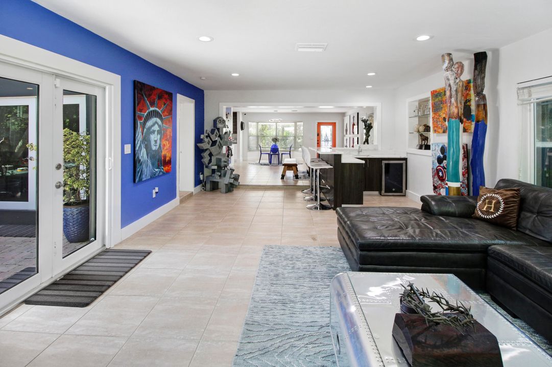 For Sale: $929,900 (4 beds, 3 baths, 1941 Square Feet)