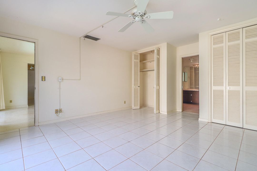 合同活跃: $1,100,000 (2 贝兹, 2 浴室, 1448 平方英尺)