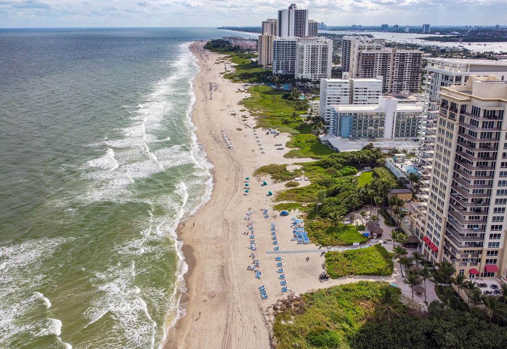 合同活跃: $1,100,000 (2 贝兹, 2 浴室, 1448 平方英尺)