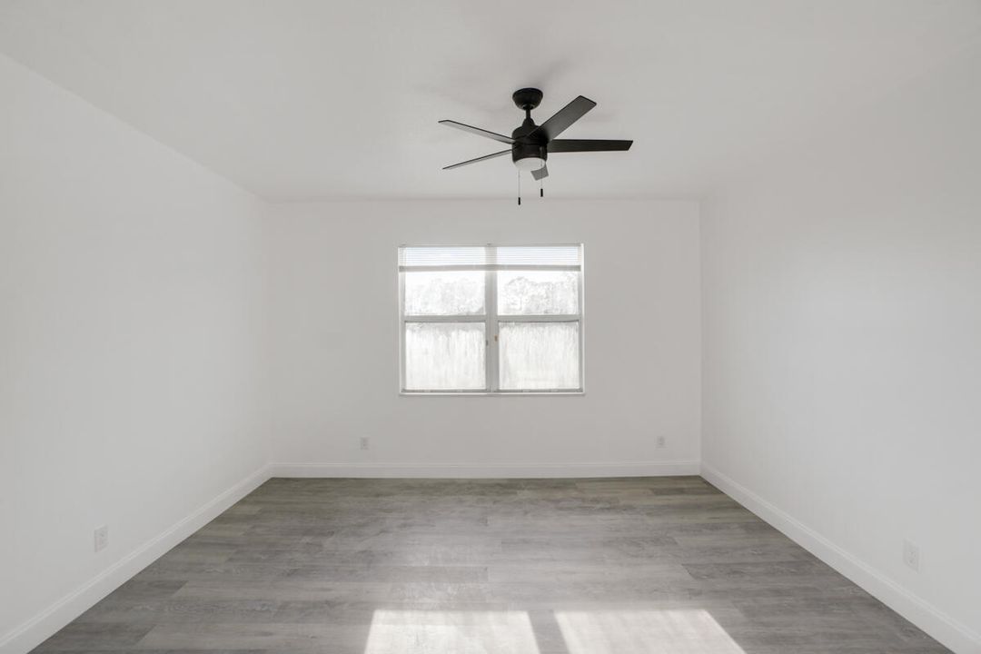 Active With Contract: $585,000 (5 beds, 3 baths, 3600 Square Feet)