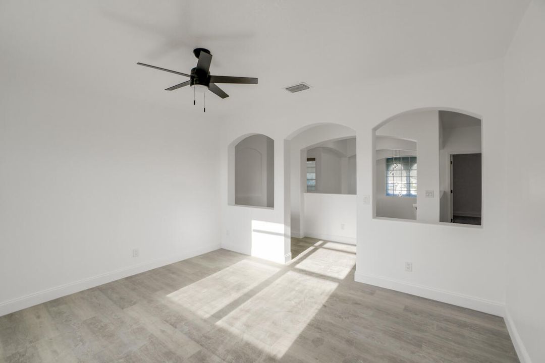 Active With Contract: $585,000 (5 beds, 3 baths, 3600 Square Feet)