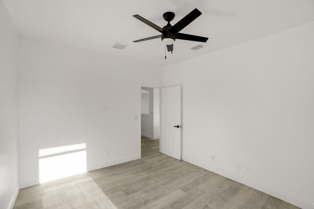 Active With Contract: $585,000 (5 beds, 3 baths, 3600 Square Feet)