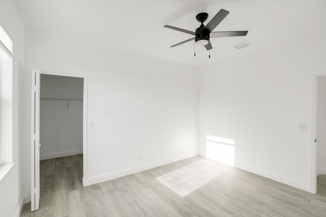 Active With Contract: $585,000 (5 beds, 3 baths, 3600 Square Feet)