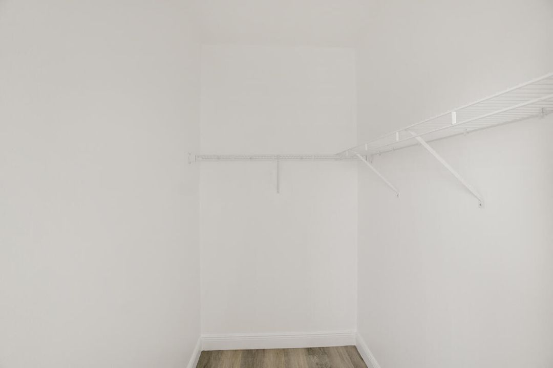 Active With Contract: $585,000 (5 beds, 3 baths, 3600 Square Feet)