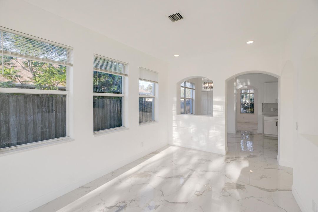 Active With Contract: $585,000 (5 beds, 3 baths, 3600 Square Feet)