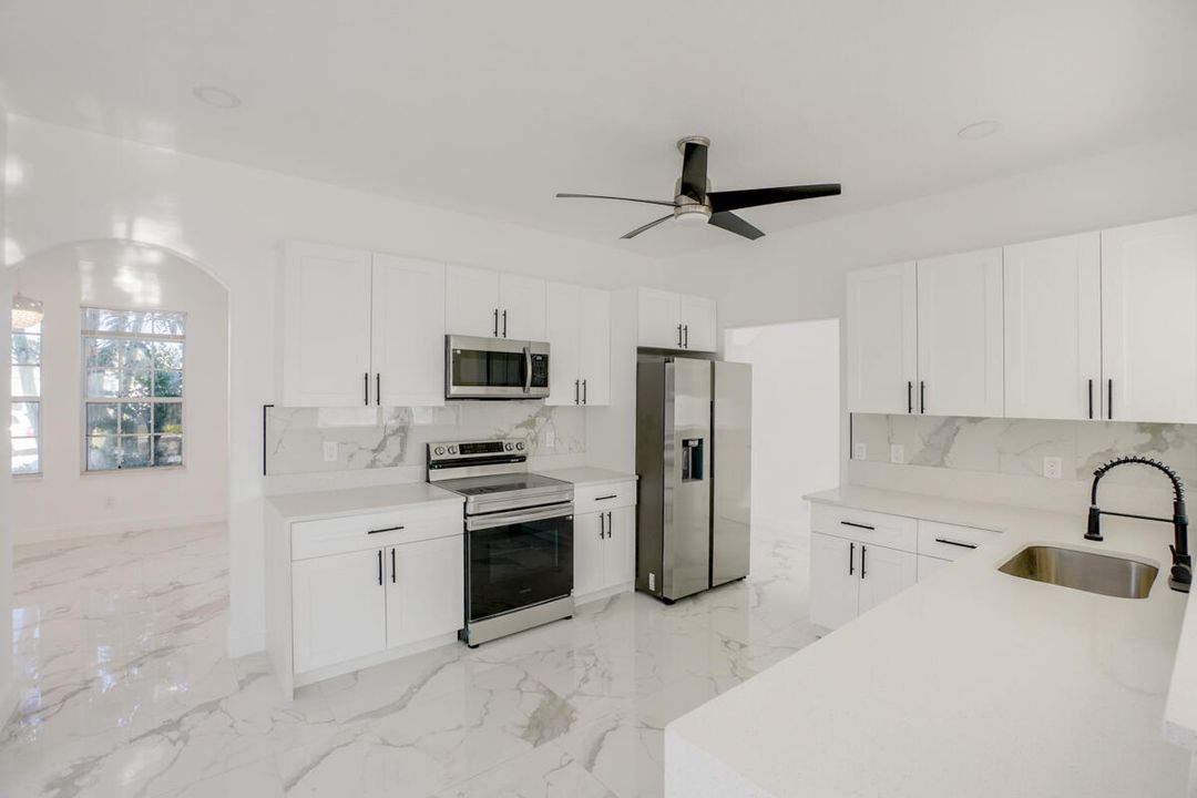 Active With Contract: $585,000 (5 beds, 3 baths, 3600 Square Feet)