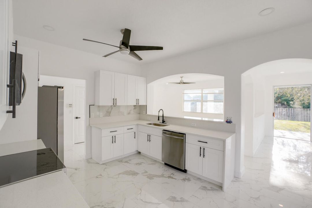 Active With Contract: $585,000 (5 beds, 3 baths, 3600 Square Feet)