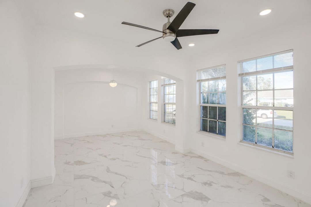 Active With Contract: $585,000 (5 beds, 3 baths, 3600 Square Feet)