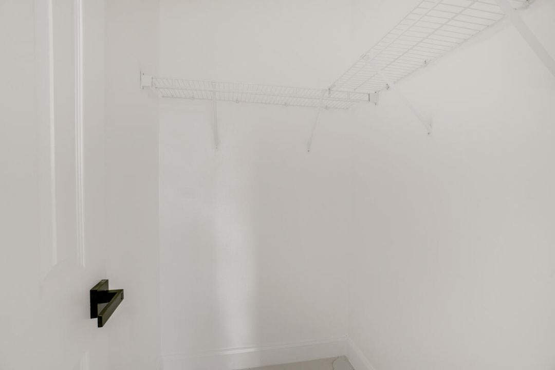 Active With Contract: $585,000 (5 beds, 3 baths, 3600 Square Feet)