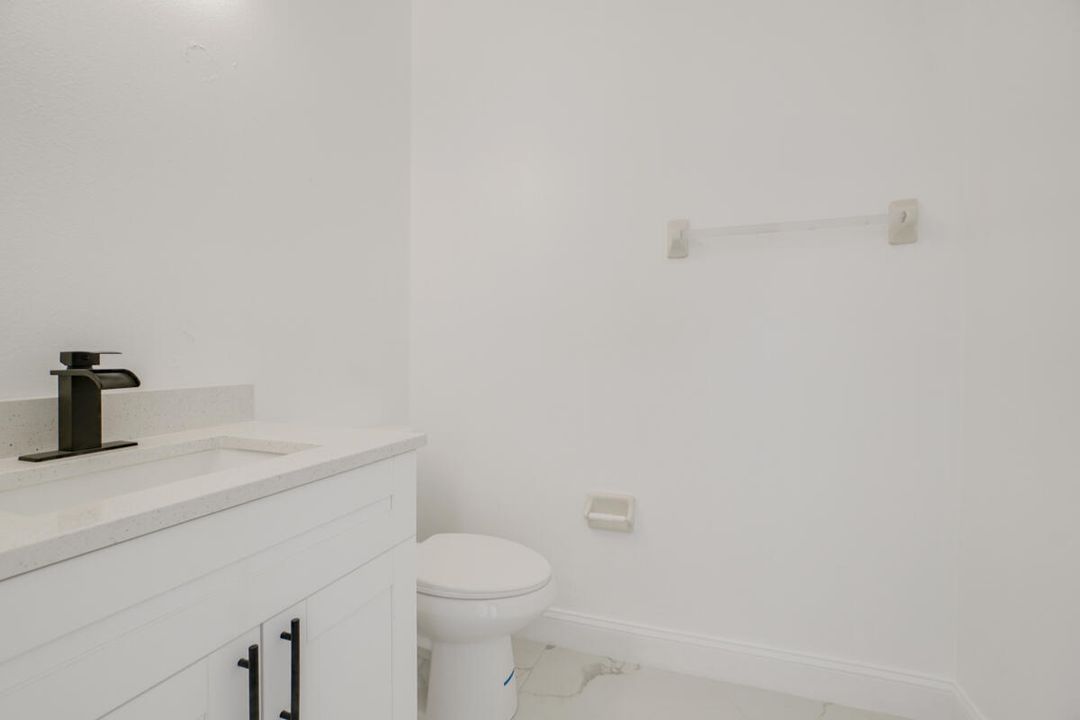 Active With Contract: $585,000 (5 beds, 3 baths, 3600 Square Feet)