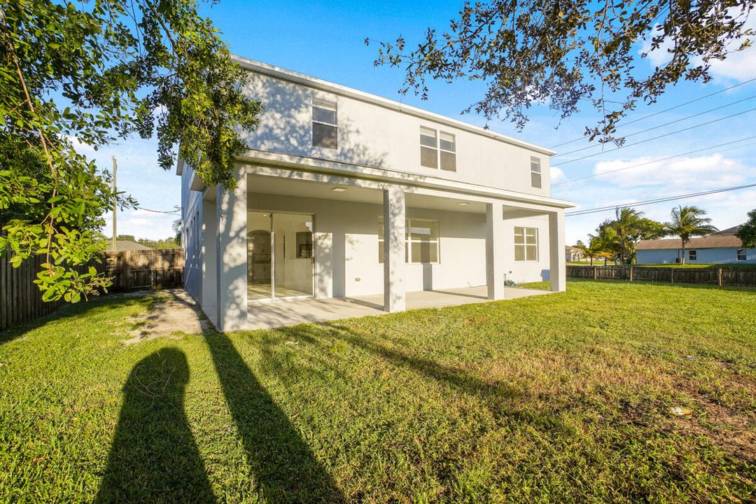 Active With Contract: $585,000 (5 beds, 3 baths, 3600 Square Feet)