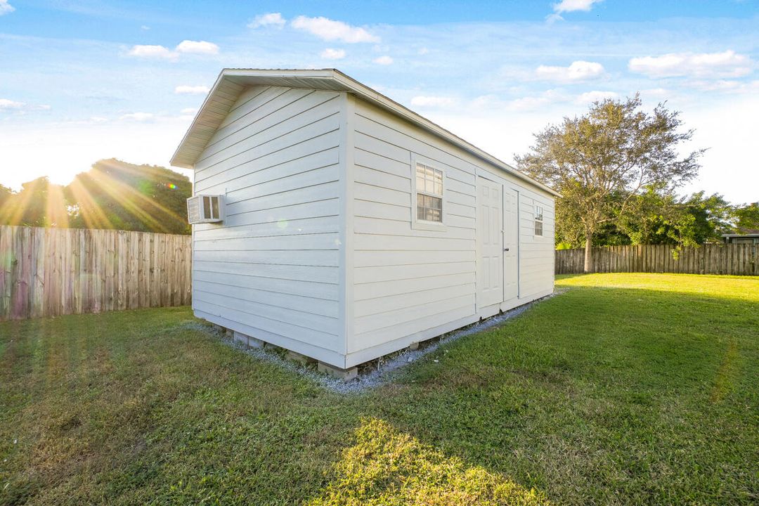 Active With Contract: $585,000 (5 beds, 3 baths, 3600 Square Feet)