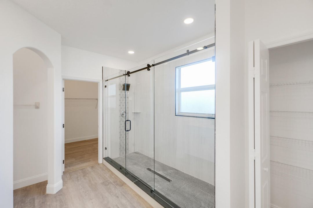 Active With Contract: $585,000 (5 beds, 3 baths, 3600 Square Feet)