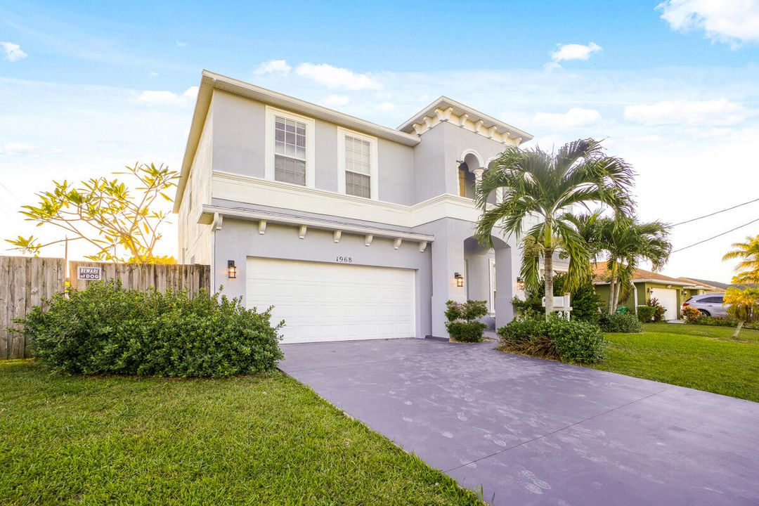 Active With Contract: $585,000 (5 beds, 3 baths, 3600 Square Feet)