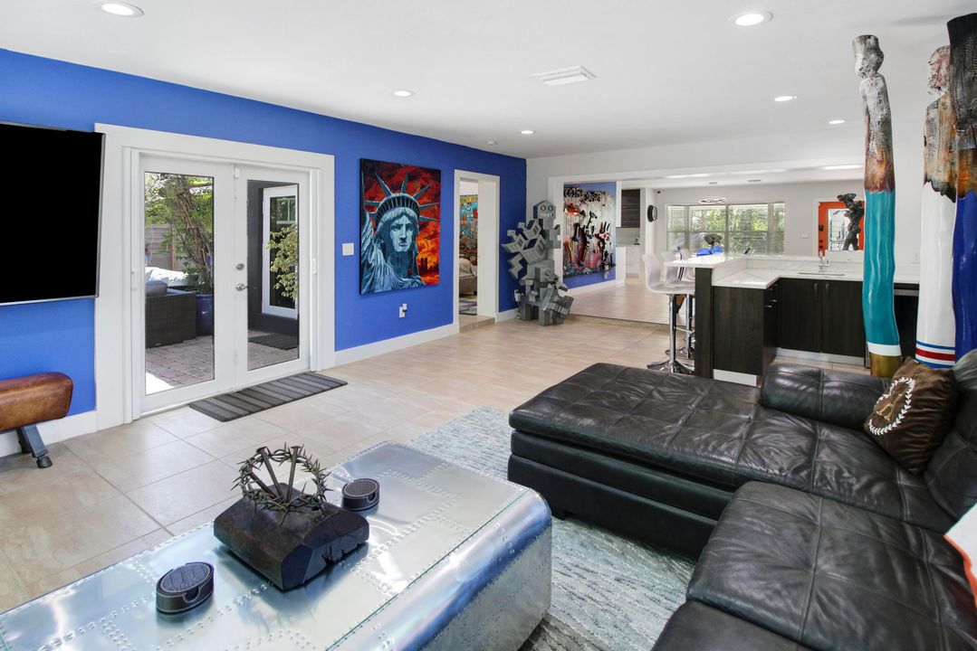 For Sale: $929,900 (4 beds, 3 baths, 1941 Square Feet)