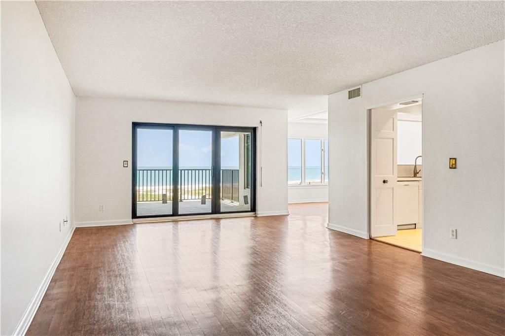 Activo con contrato: $849,000 (2 camas, 2 baños, 1370 Pies cuadrados)