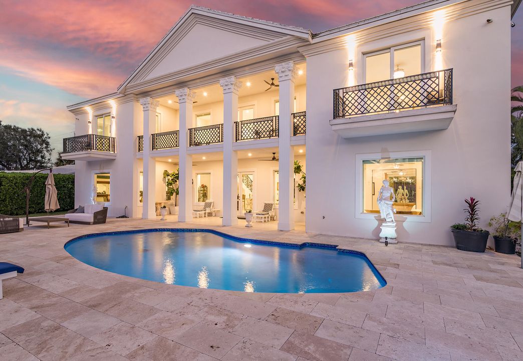 En Venta: $2,495,000 (5 camas, 4 baños, 5274 Pies cuadrados)