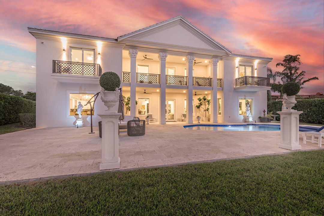 En Venta: $2,495,000 (5 camas, 4 baños, 5274 Pies cuadrados)