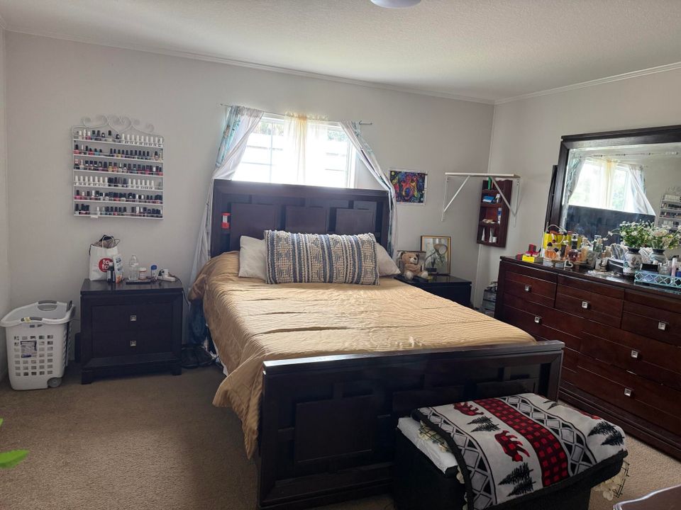 На продажу: $449,900 (3 спален, 2 ванн, 1303 Квадратных фут)